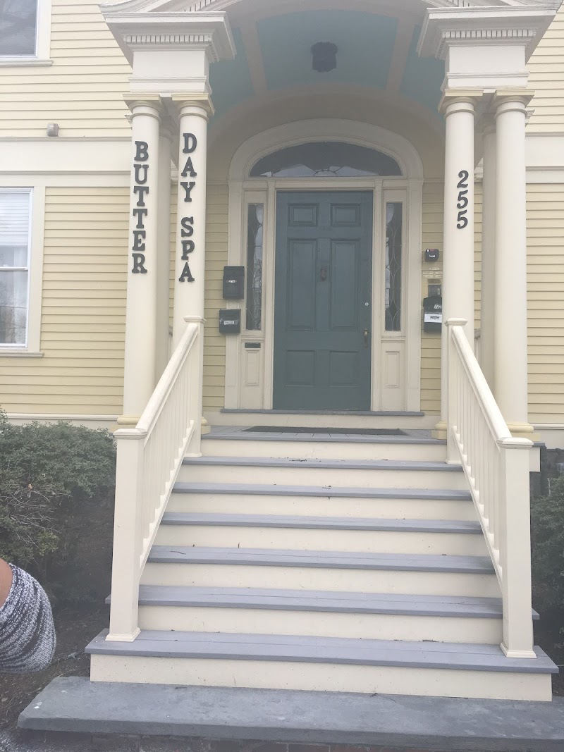 Butter Paws Massage New England - Day Spa in New England