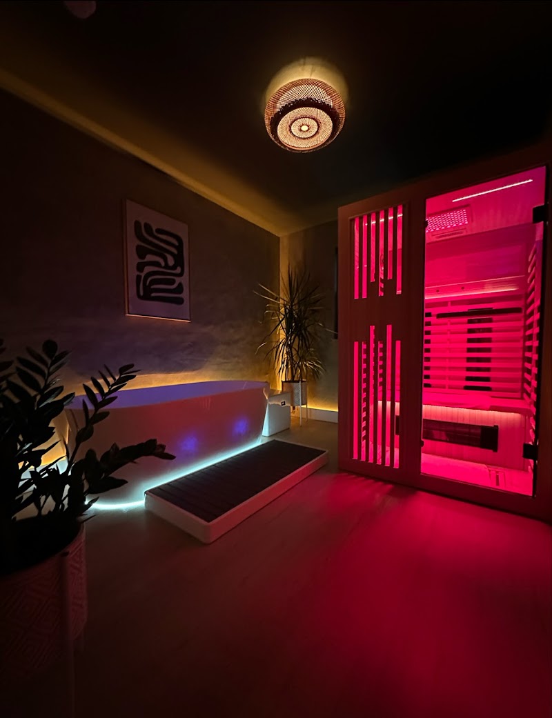 Cøntrast Austin photo