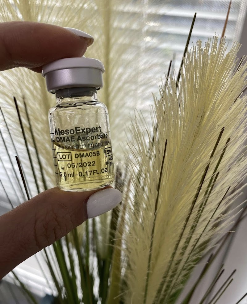 CA Aesthetician León photo