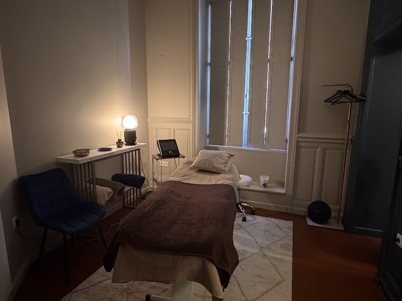 Cabinet de Luxopuncture Stéphanie Daval Iguerande - Wellness Retreat in Iguerande