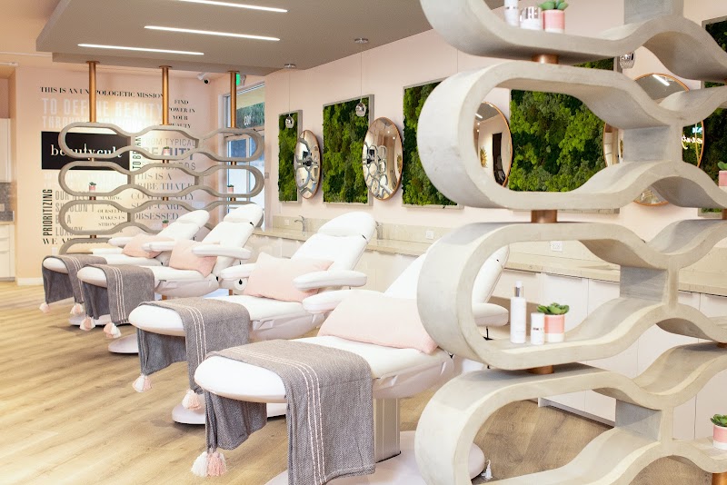 Cali Facials Redondo Beach - Day Spa in Redondo Beach