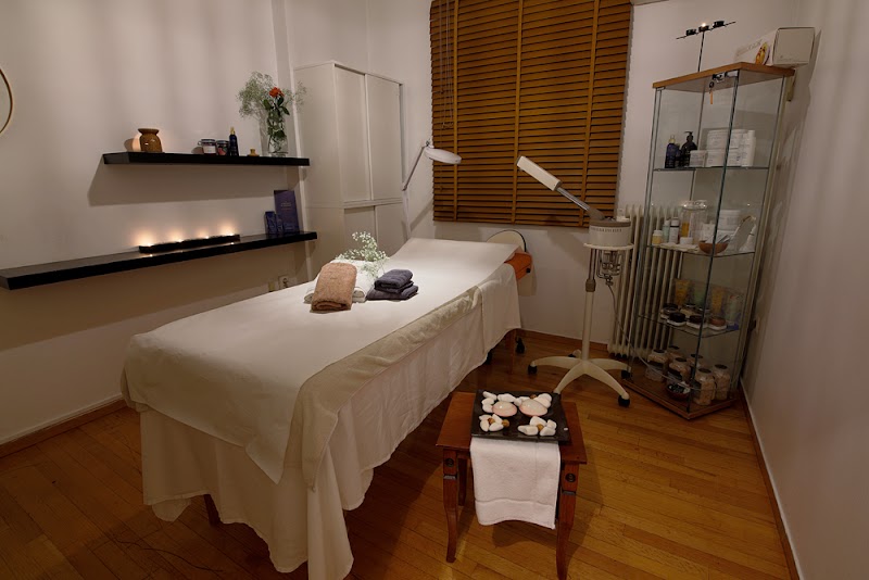 Calmora Spa Thiseos 27a - Day Spa in Thiseos 27a