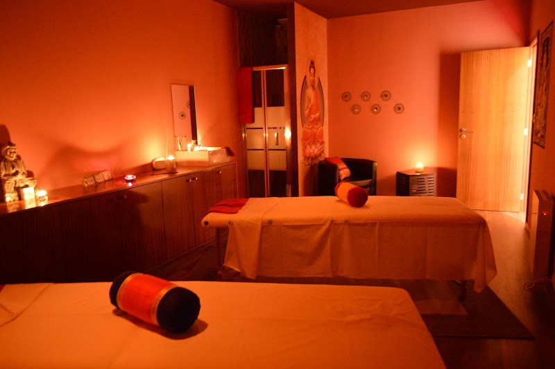 Center for Therapeutic Massage Awakening Hara - Almada Porto - Medical Spa in Porto