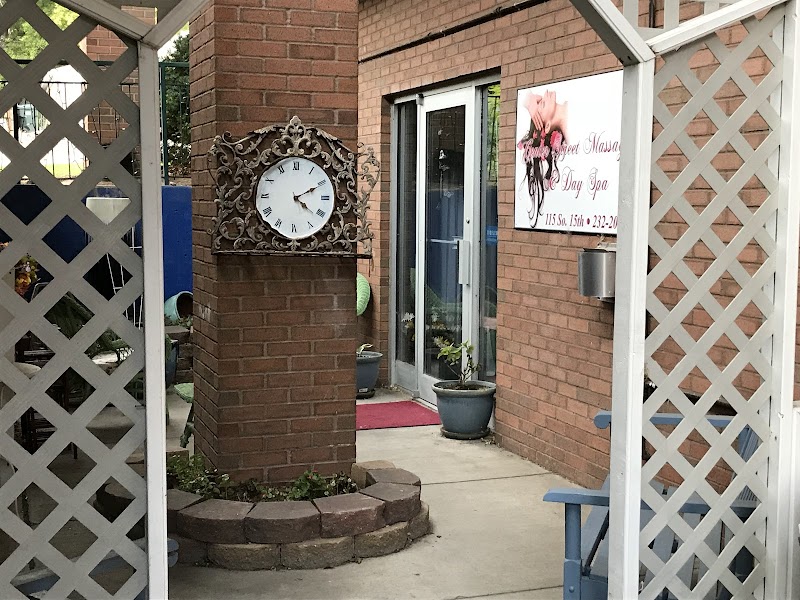 Center St Hair Razors & Day Spa POCATELLO - Day Spa in POCATELLO