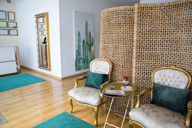 Céu Brito - Clínica de Medicina e Estética Paços de Ferreira - Wellness Retreat in Paços de Ferreira