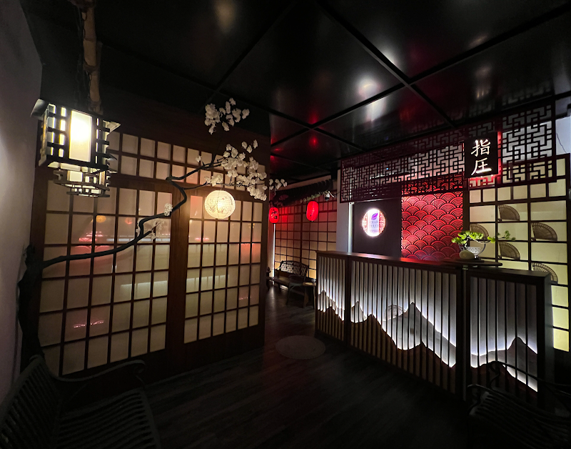 Chair Touch - Massage Chair Lounge & Spa Negombo - Day Spa in Negombo