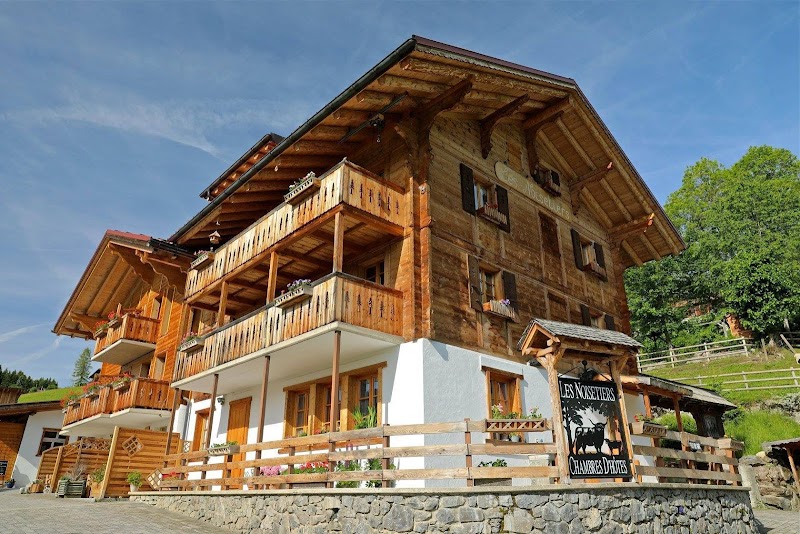 Chambres d'hôtes et roulottes - Les Noisetiers Montreux - Hotel Spa in Montreux