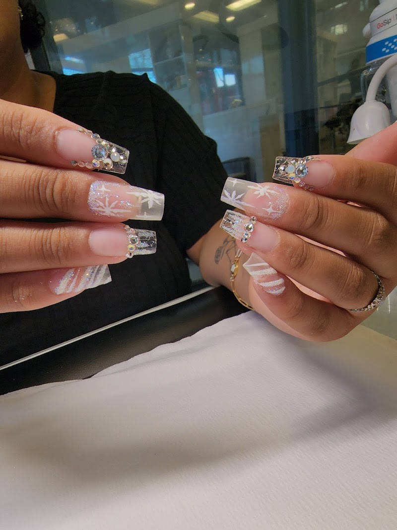 Charles Scott Salons & Spas Westlake - Day Spa in Westlake