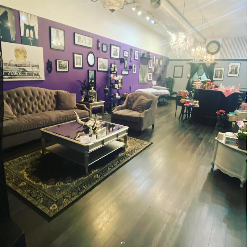 Charmed Salon & Day Spa Roseville - Day Spa in Roseville