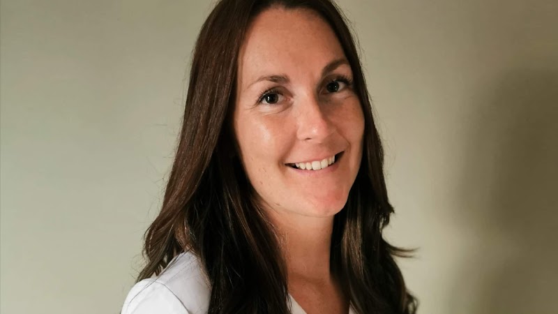 CLINIQUECB Acupuncture / Masso-Kinésithérapie / Orthothérapie Laval - Day Spa in Laval