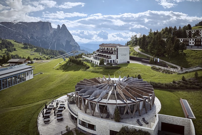 COMO Alpina Dolomites - Resort Spa in Dolomites