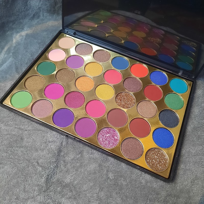 Complexions Beauty Boutique Pflugerville - Day Spa in Pflugerville