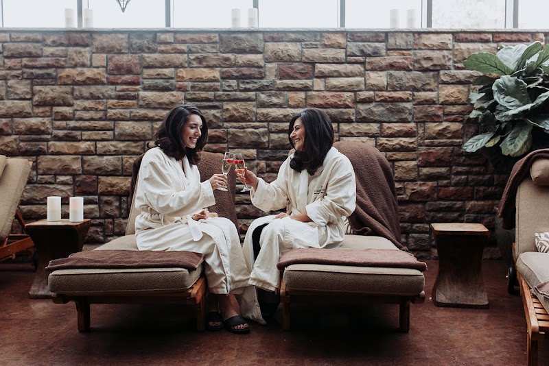 Complexions Day Spa Kingsport - Day Spa in Kingsport