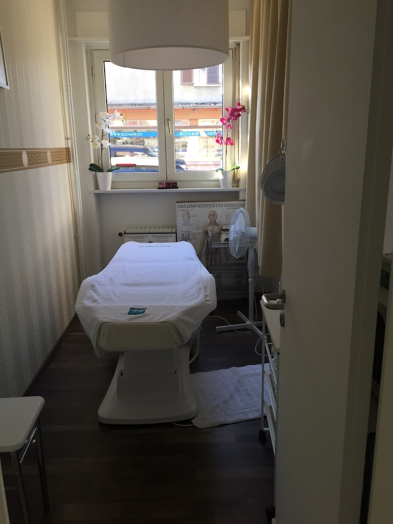 Cool Runnings Wellness Massagen und Haarentfernung mit Zucker Opfikon - Wellness Retreat in Opfikon