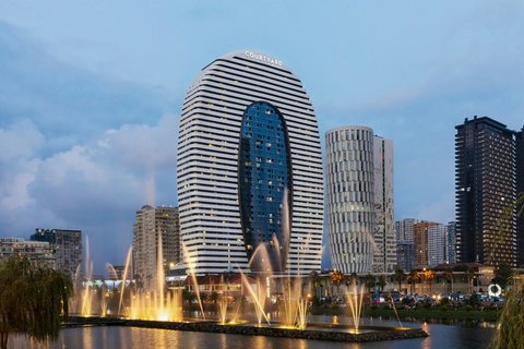 Courtyard by Marriott Batumi - Hotel Spa in Batumi