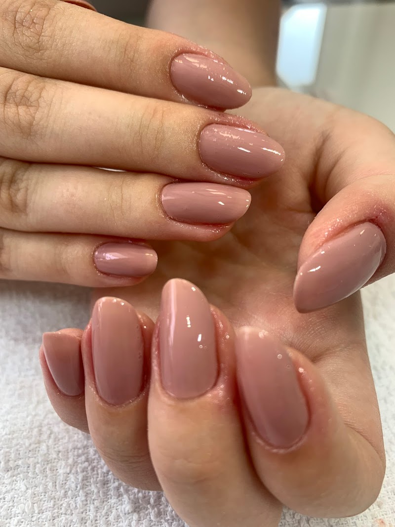 Cris Marin - Dermato e Micropigmentação Porto Alegre - Day Spa in Porto Alegre