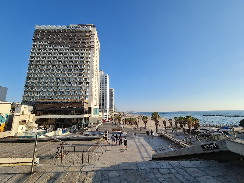Crowne Plaza Tel Aviv Beach by IHG - Hotel Spa in Tel Aviv