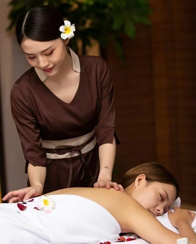 Crystal Relaxing Spa Glen Cove - Day Spa in Glen Cove