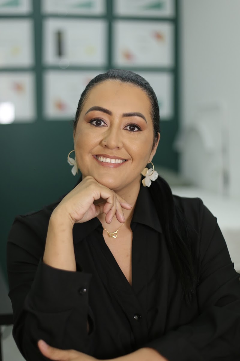 Dani Cabrera Estética Cascais | Massagem | Hifu | Head Spa