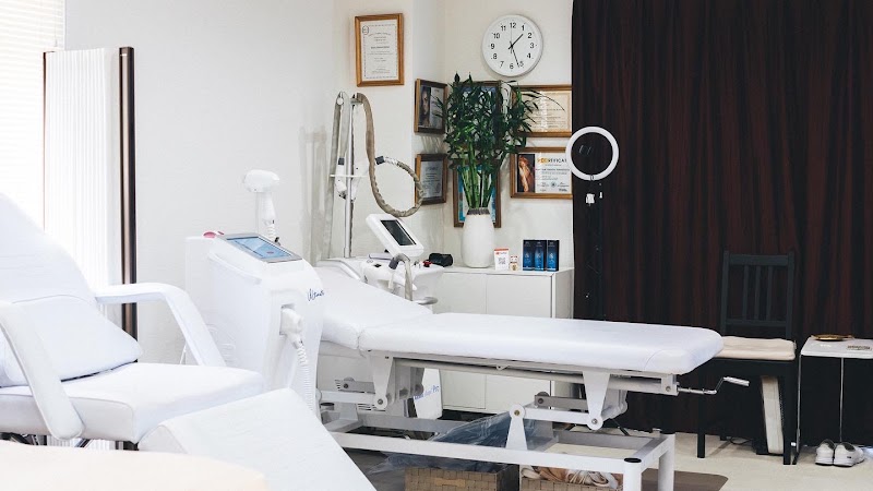 Datsumo & Skin Care Salon Karen Yokohama City Nishi Ward - Day Spa in Yokohama City Nishi Ward