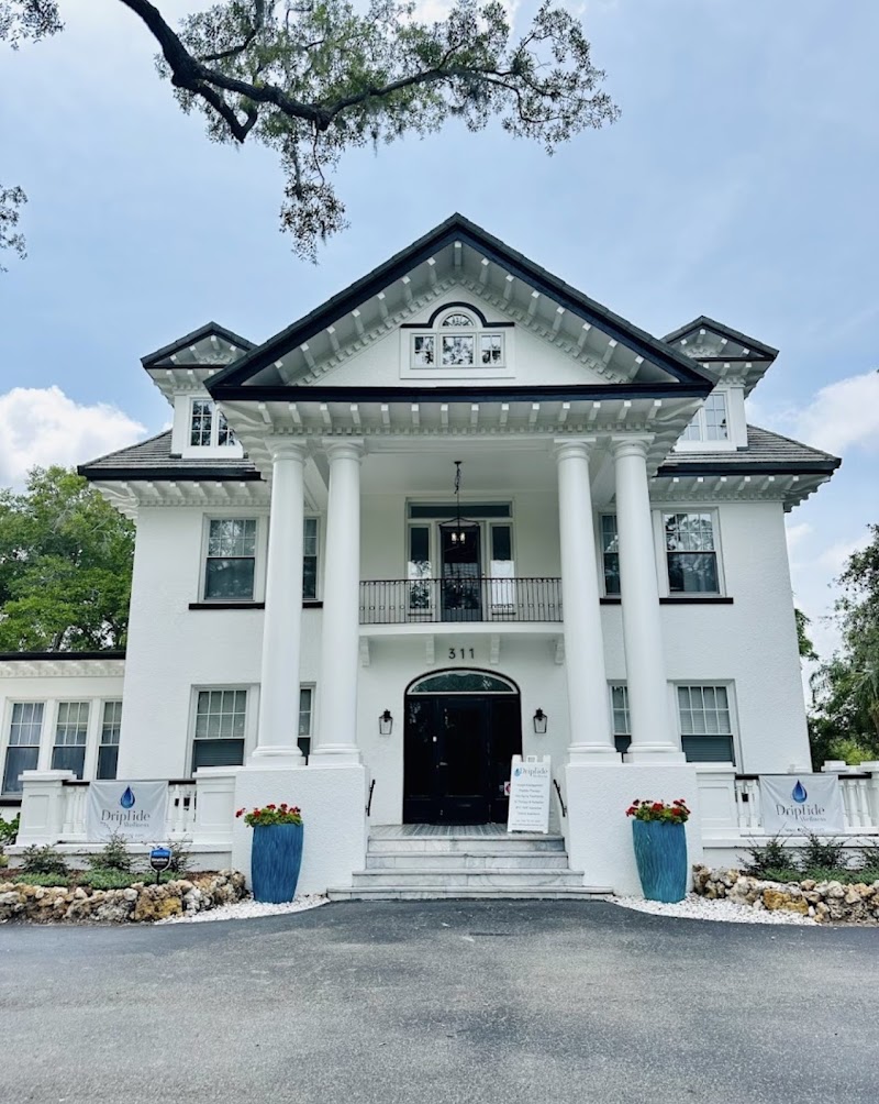 Davis Beauty and Wellness Center Safety Harbor - Wellness Retreat in Safety Harbor