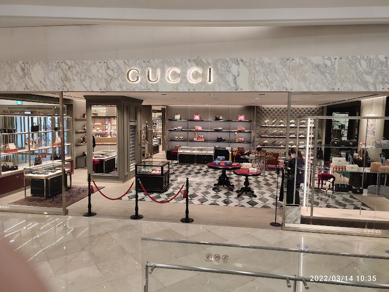 Debong Cosmetics Songwon Department Store Gwangju - Day Spa in Gwangju