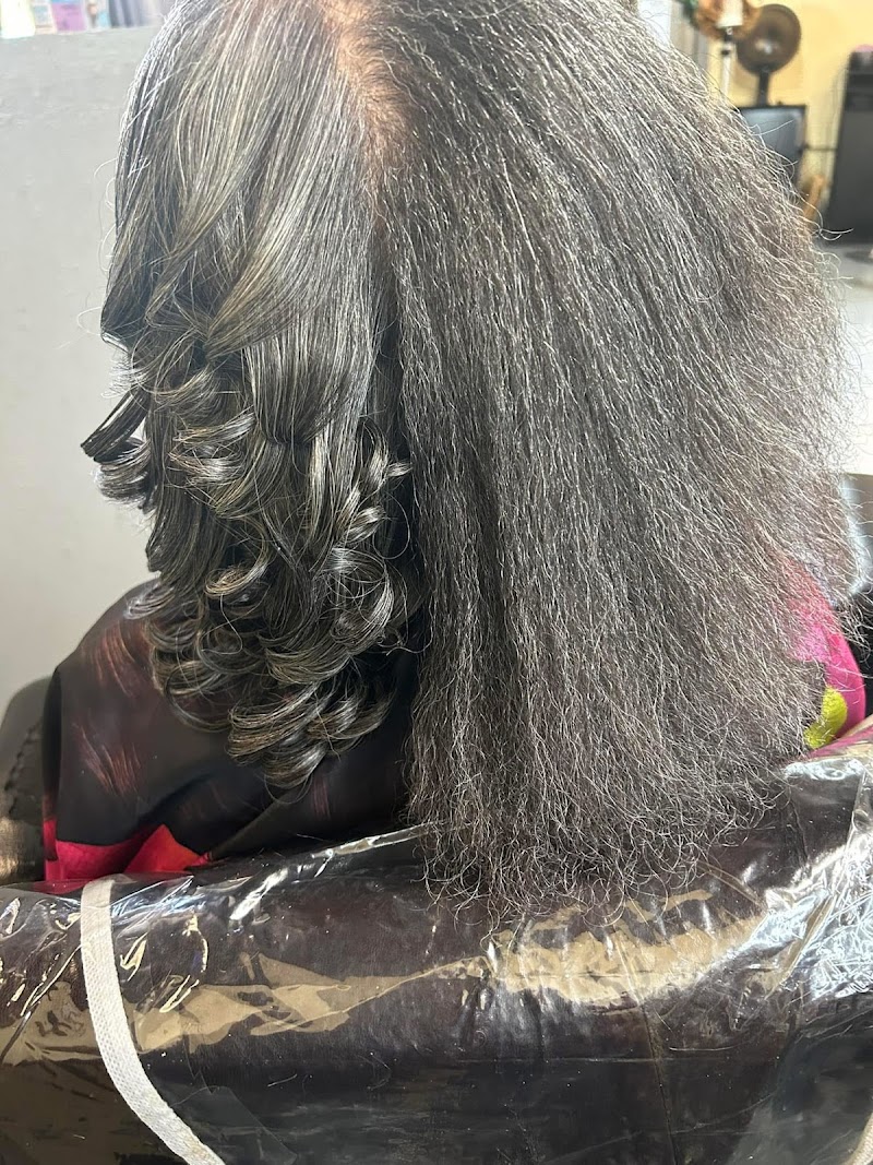 Deezigns Salon & Spa Lords Valley - Day Spa in Lords Valley