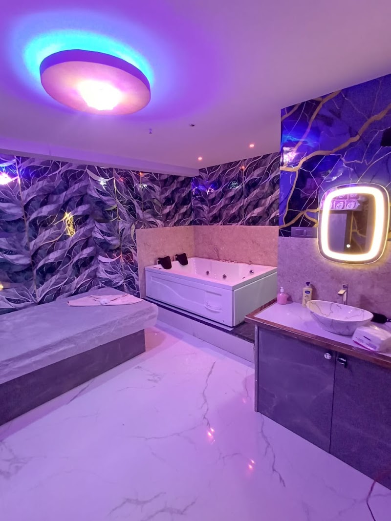 Della Wellness & Thai Spa in Kalyan - Wellness Retreat in Kalyan