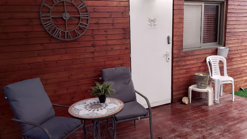 Dganit Adoni - Reflexology and Massage Harish - Day Spa in Harish