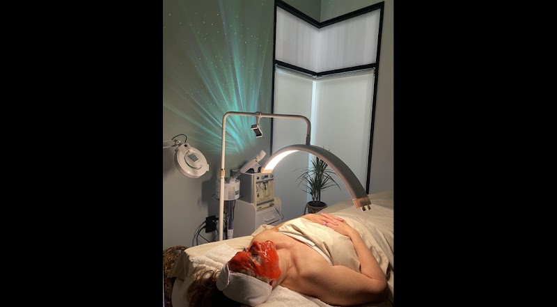 Diamond Glow Skincare and Spa Huntington Beach - Day Spa in Huntington Beach