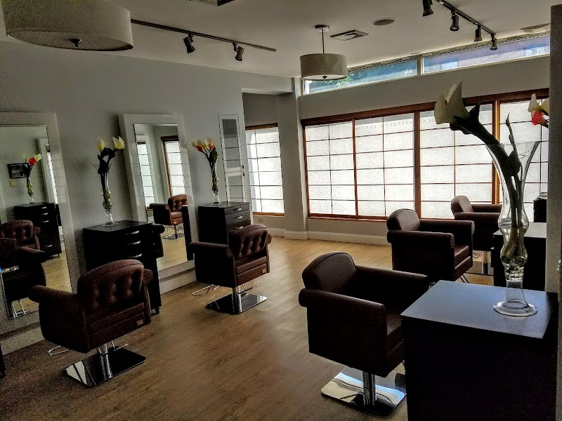 Distinctions Guilford - Day Spa in Guilford