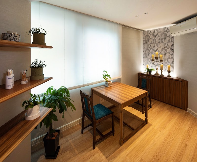 DIVINE beauty and wellness Kobe City Chuo Ward - Wellness Retreat in Kobe City Chuo Ward
