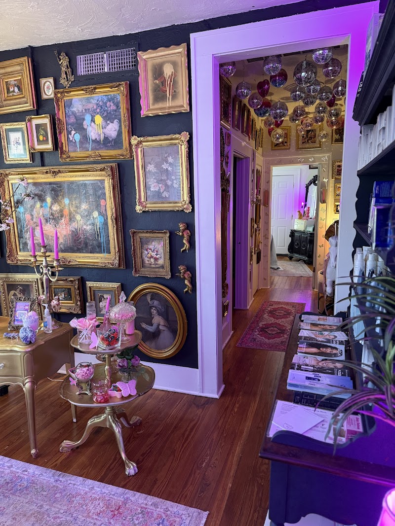 Donna The Lash Lady Oklahoma City - Day Spa in Oklahoma City