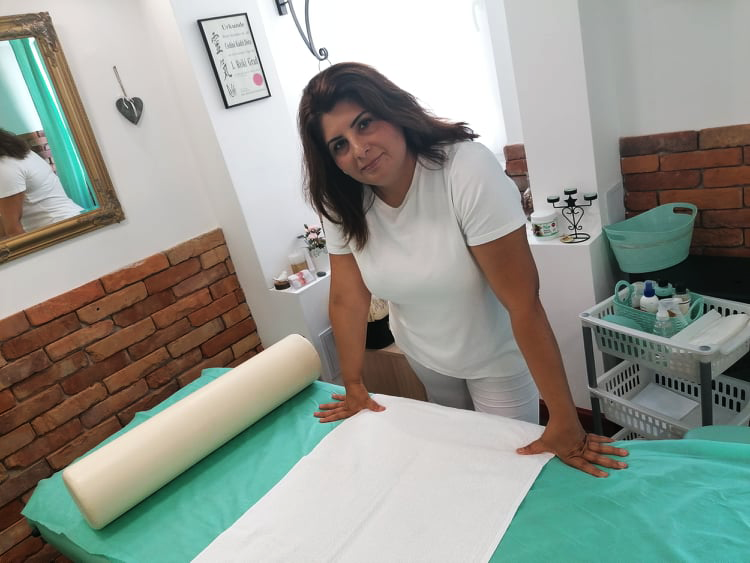 Dóra Masszázs Hatvan photo