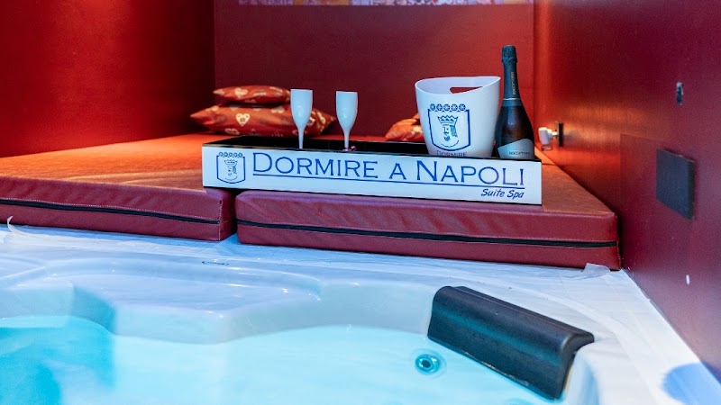 Dormire a napoli suite spa Naples