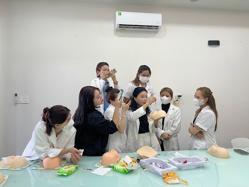 Dr.Rose - TRUNG TÂM ĐÀO TẠO THẨM MỸ UY TÍN Quận 11 - Day Spa in Quận 11