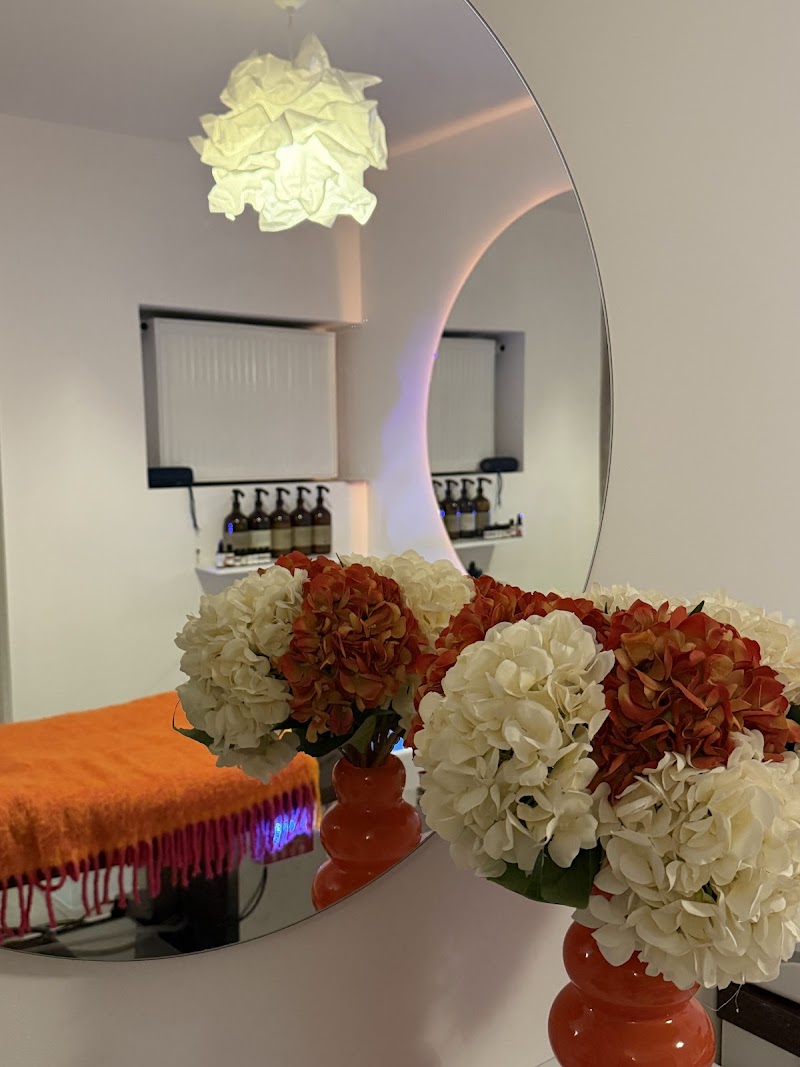 Edge Head Spa Warszawa - Day Spa in Warszawa