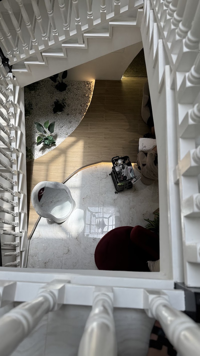 Elen Beauty Center Isa City - Day Spa in Isa City