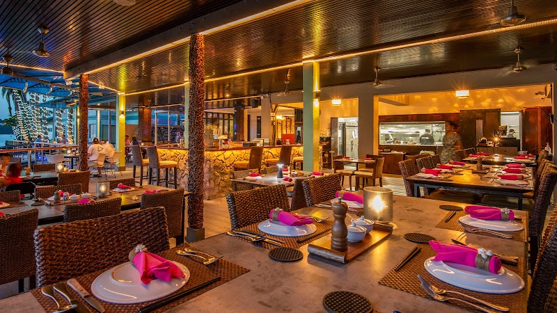 Elilai Seaside Dining Palau