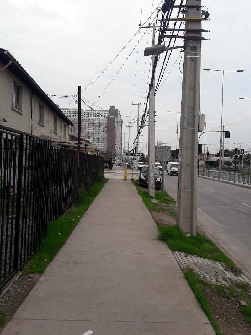 Embajador Quintana Entre Radar Y Las Rejas Estación Central - Day Spa in Estación Central
