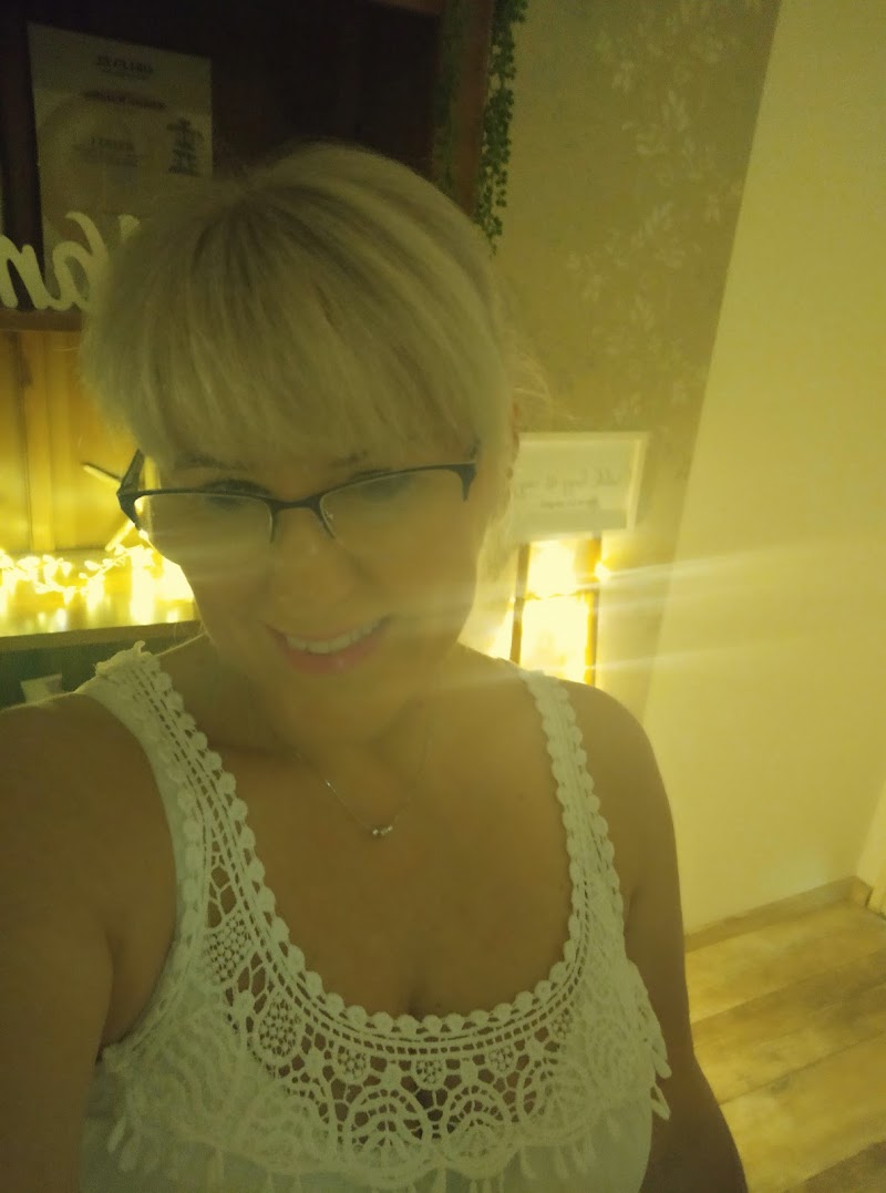 Endzsi Aromaterápia és Masszázs Dunaújváros - Day Spa in Dunaújváros