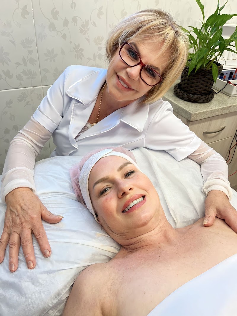 Escola Profissionalizante Estética e Massoterapia Anita Bordin Passo Fundo - Day Spa in Passo Fundo