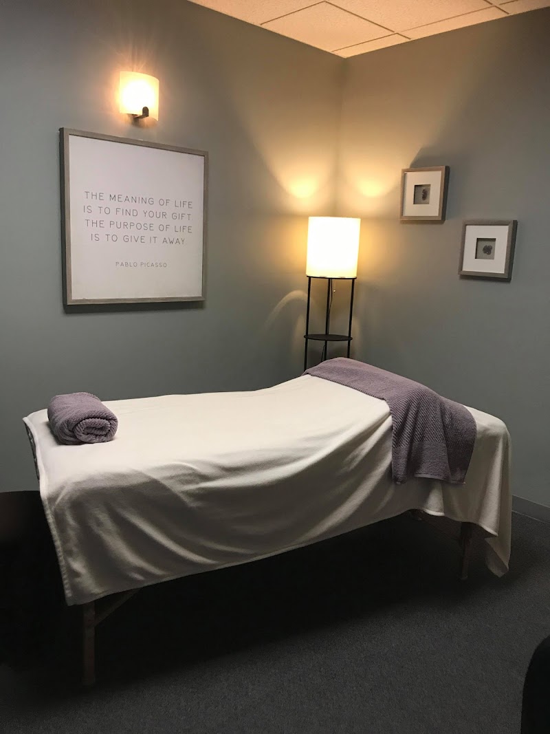 Essential Therapy & Massage Viola - Day Spa in Viola