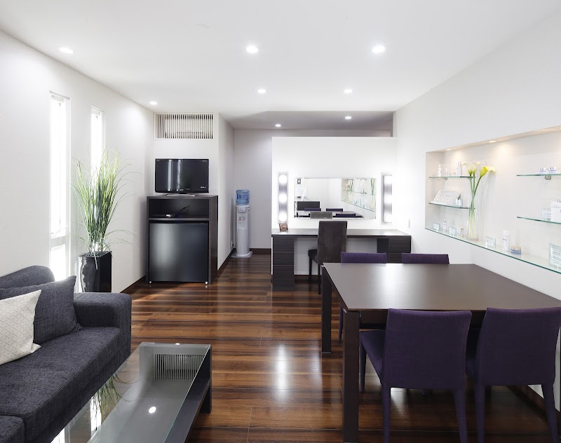 Esthe & School Adoucir Kagoshima - Day Spa in Kagoshima