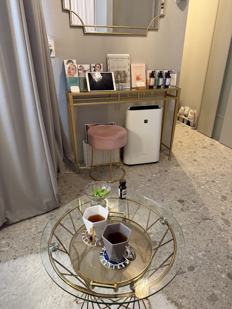 Esthetic Salon Kurisu Ome - Day Spa in Ome
