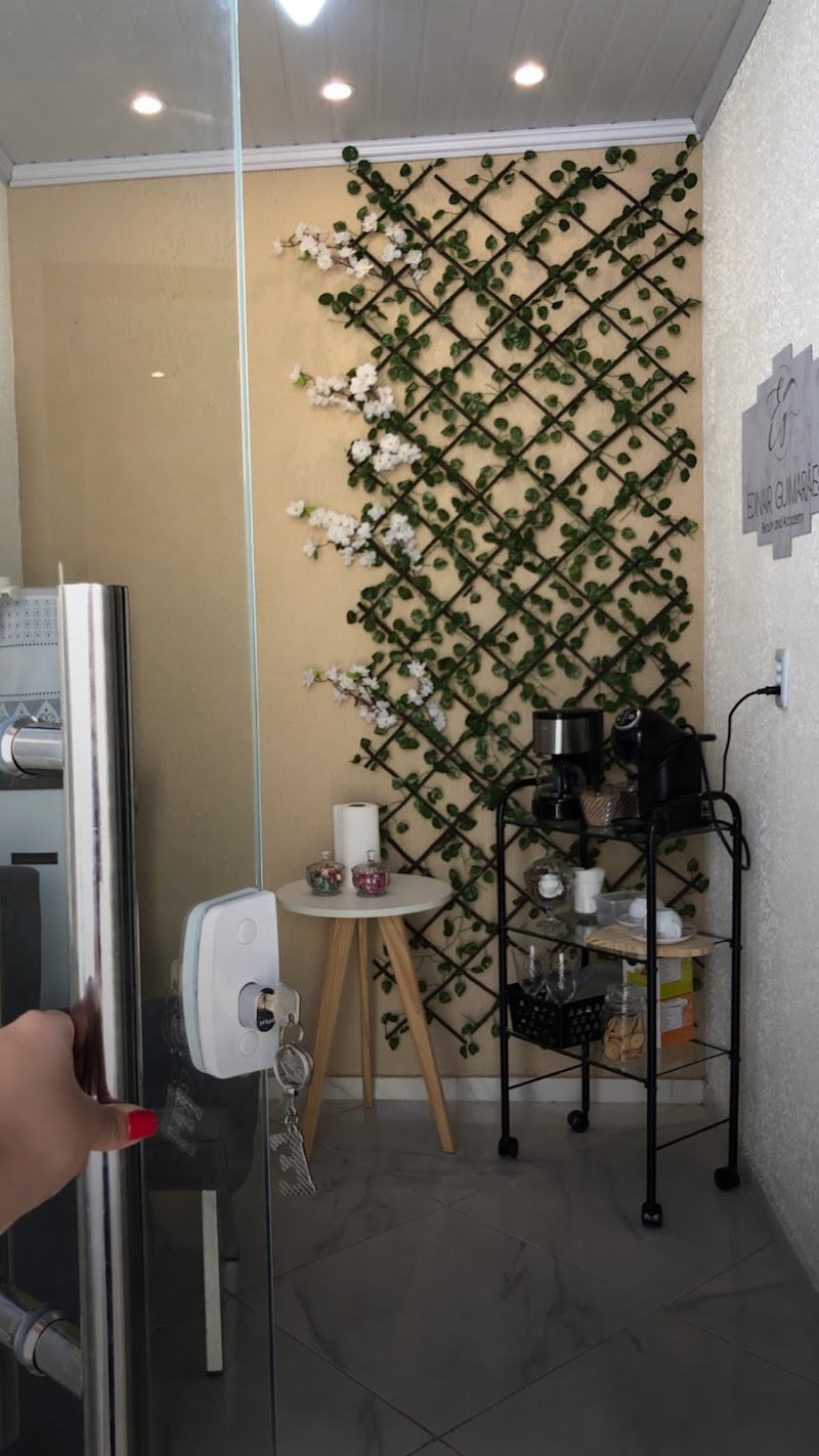 Estúdio Edinair Guimarães Horizonte - Day Spa in Horizonte