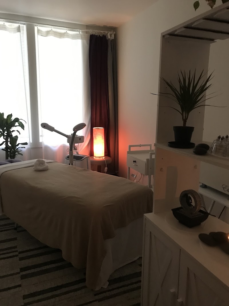 Issaquah eTherapy Spa - Day Spa in Issaquah