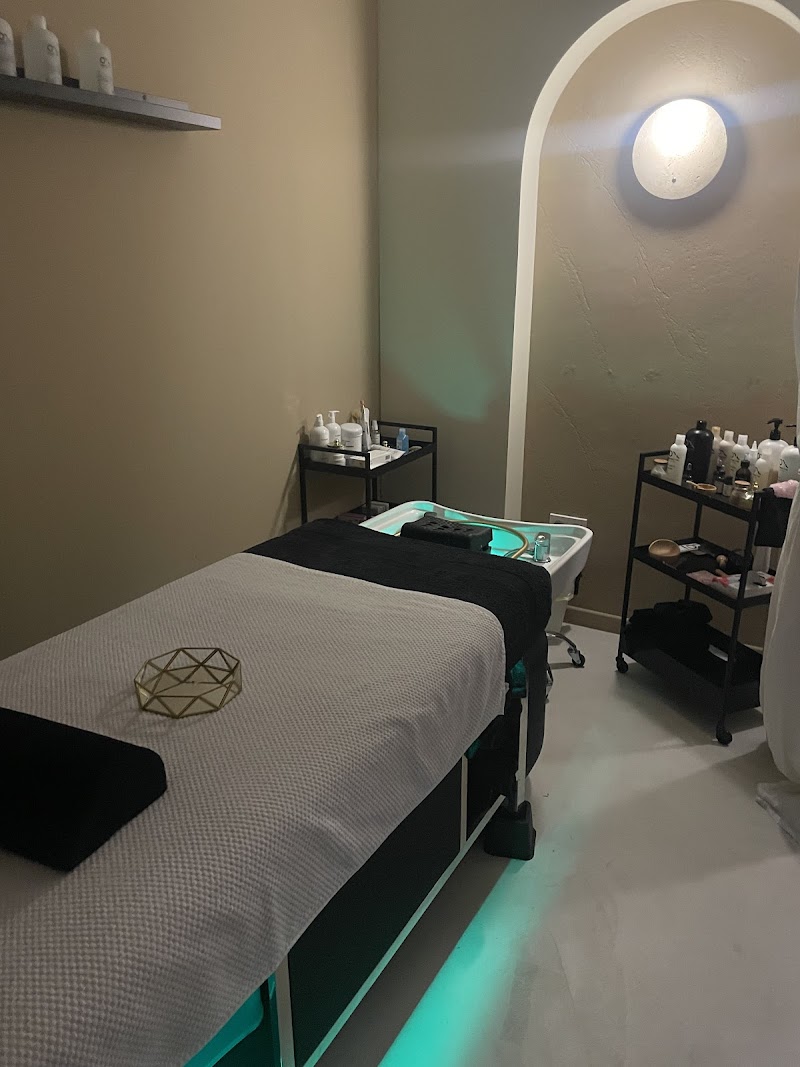 Extensions & Head Spa Ibiza - Medical Spa in Ibiza