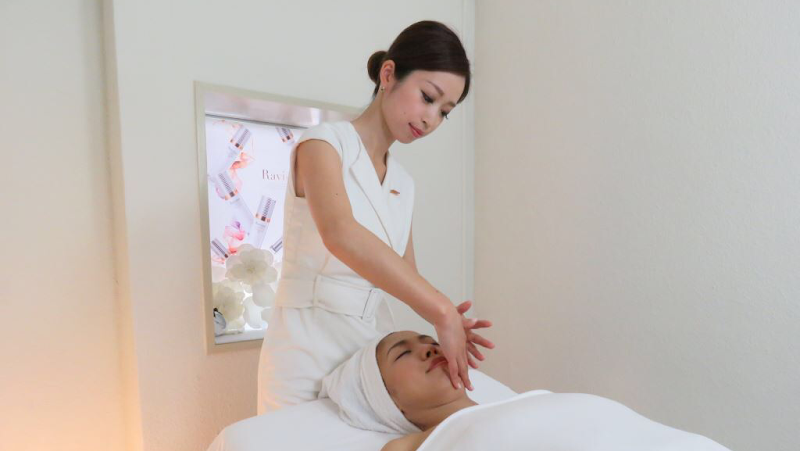 Eye Beauty Salon Sendai Hirose-dori Salon Sendai Aoba Ward - Day Spa in Sendai Aoba Ward