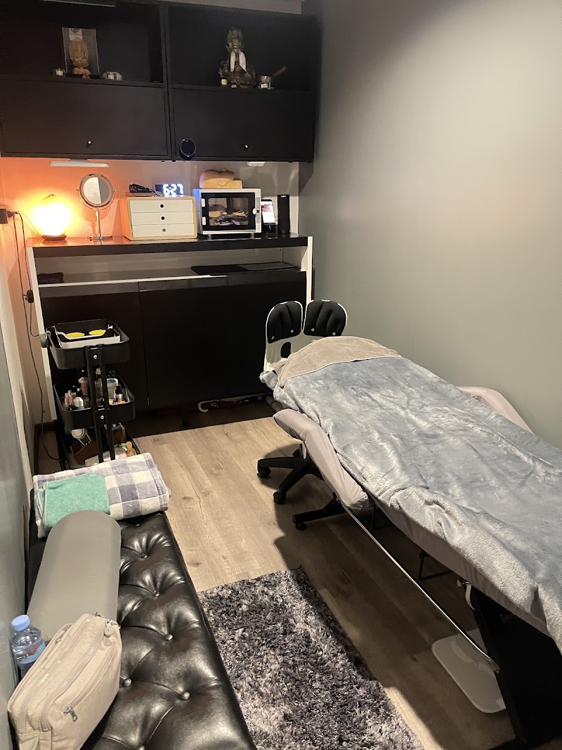 Facial Massage and Skin Spa Kru Natcha Muephet Shop Samut Songkhram - Day Spa in Samut Songkhram